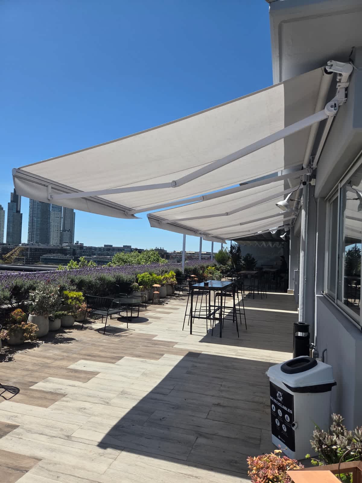 Toldo Brazo Invisible